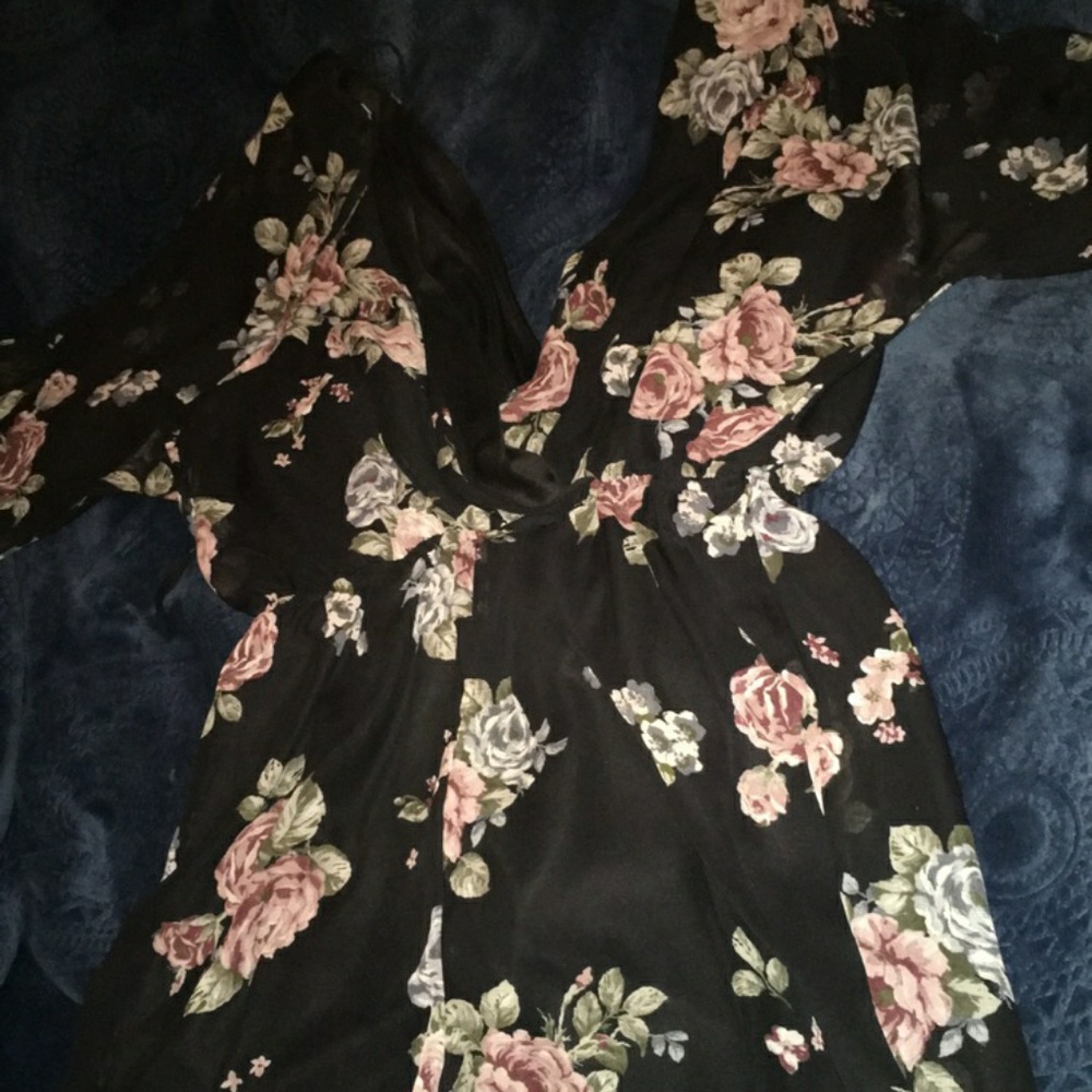 Rue21 jumper - Picture 2 of 4